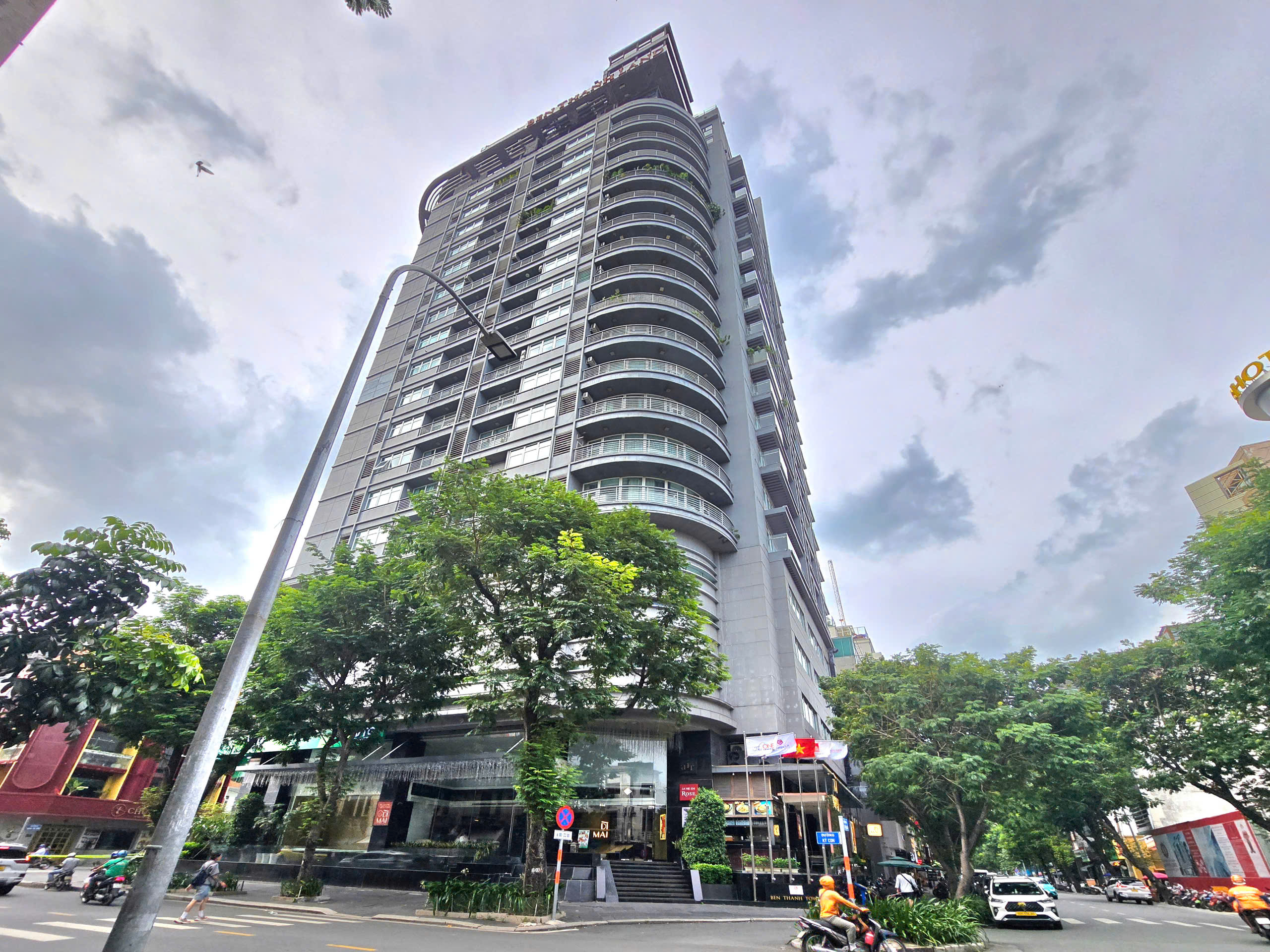 ben-thanh-tower-1